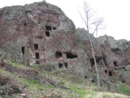 village troglodyte de Jonas